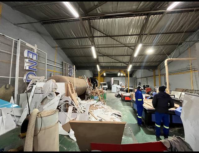 301M² WAREHOUSE FOR SALE IN ISANDO